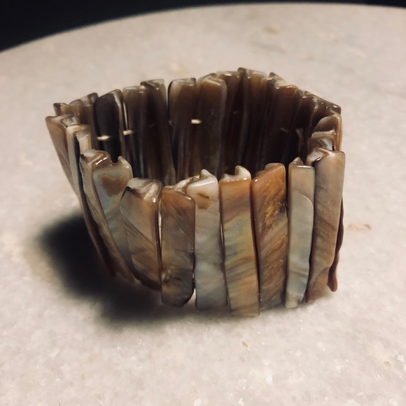 Shell bracelet - Picture 2 of 2